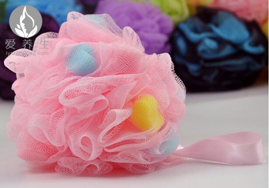 牙刷放酒精浸泡 半小时后都惊呆了