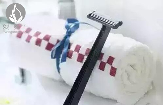 牙刷放酒精浸泡 半小时后都惊呆了