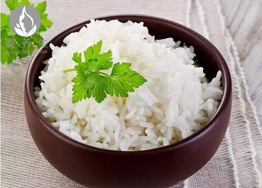 煮米饭加这个 香得你都不敢揭开锅