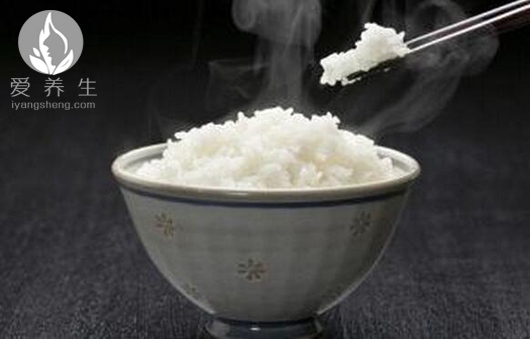 煮米饭加这个 香得你都不敢揭开锅