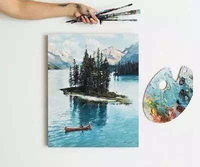 我们必须得承认人走茶凉的道理