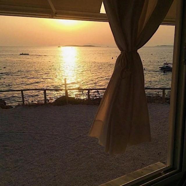 人生就是你笑笑我我笑笑你的过程