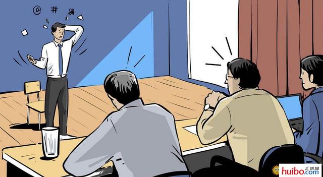 面试时不知道如何自我介绍？别急！三个步骤让面试官轻松记住你