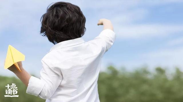 杨烁吼孩子又上热搜：原生家庭欠你的，你要自己找回来