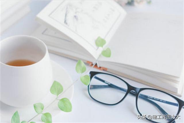 “考证狂人”工作10年考了11本证，他到底怎么了？