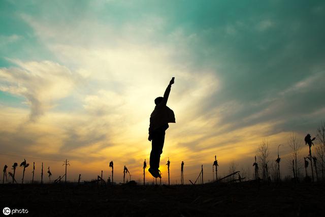 10句经典诗句，读懂这些句子，你才能读懂人生