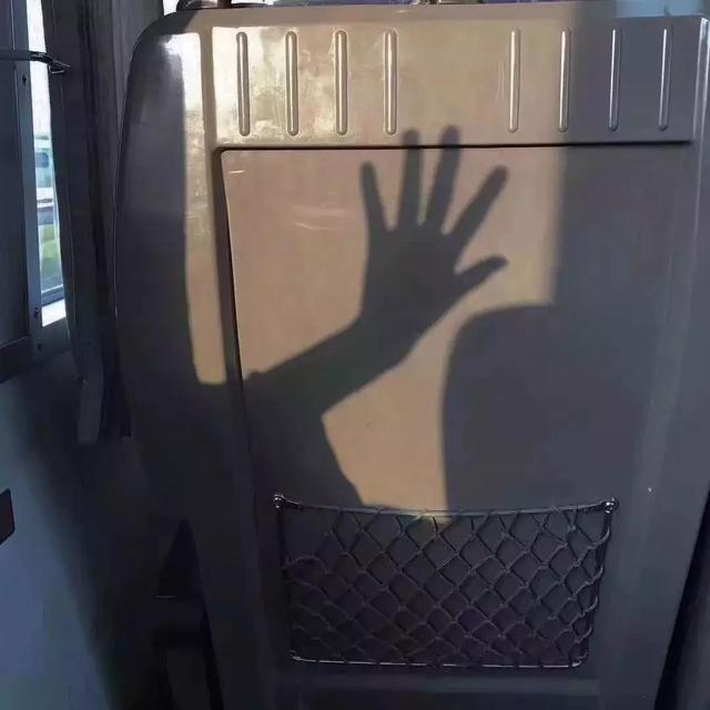 朋友圈背景 | 山海亦可平，难平是人心