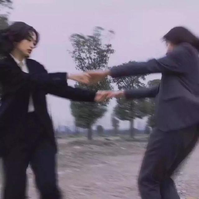 朋友圈背景 | 山海亦可平，难平是人心