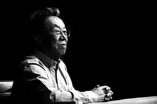 大师王蒙，对活着最向往的状态，是能够多几个“世界”