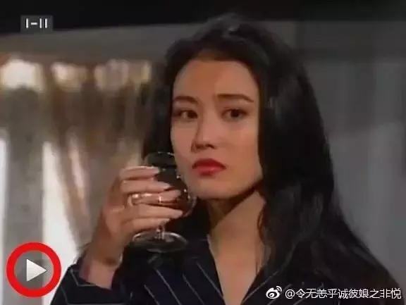 她是金庸最爱的女演员，色艺双绝却被吐槽：周海媚到底怎么了？