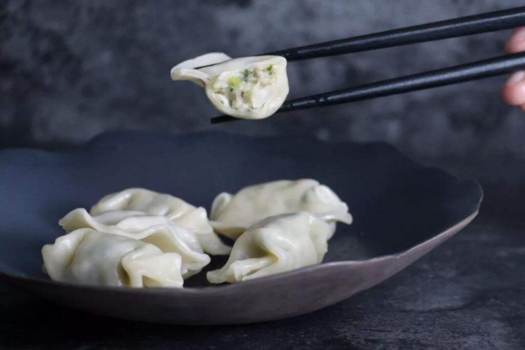 关于饺子的传说简短（饺子的历史典故和传说）