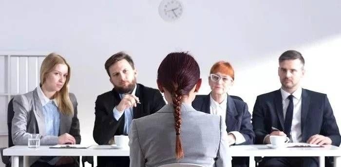 招聘季中你可能遇到的人工智能HR