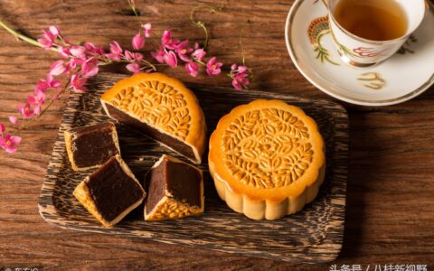 月饼的传说的故事有哪些（八月十五吃月饼的故事简介）
