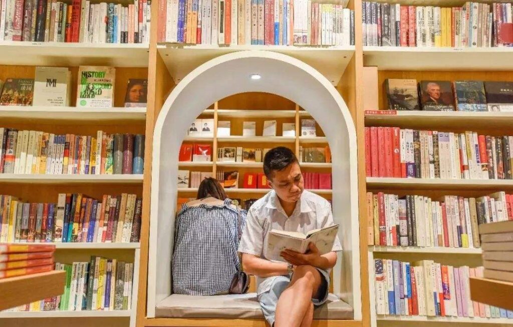 读书笔记格式模板范文（大学生正规的读书笔记格式）