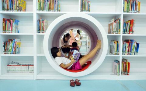 赞美阅读的句子有哪些（关于读书的唯美句子分享）