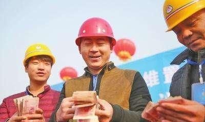 同事问你工资多少时，高情商的回答