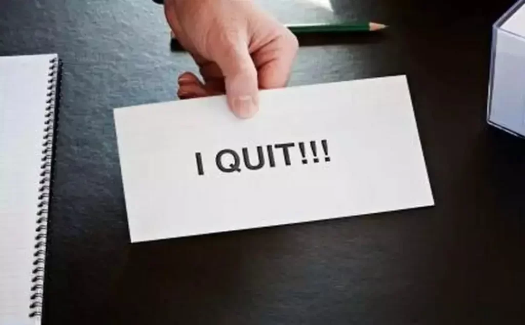 离职申请范文简短（个人原因辞职申请书）