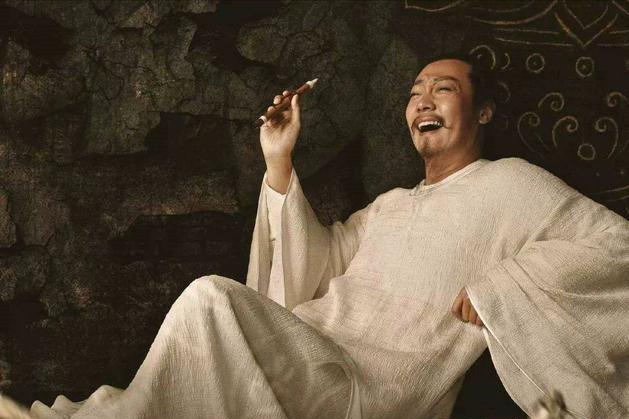 李白最肉麻的一组诗，内容全是赤裸裸地吹捧，却成就一对千古名句