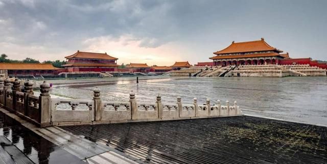 爱国名言名句大全简短（关于家国情怀的名言名句）