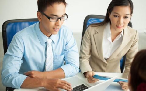 面试：4个猕猴桃怎样分给5个客户