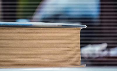 直肠癌专家：痔疮升级敲响白领健康警钟