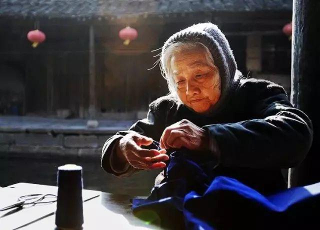 母亲节必读美文摘抄：母爱（深度暖文）