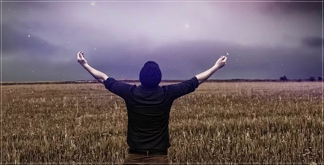 励志短文正能量（积极向上正能量的文段）