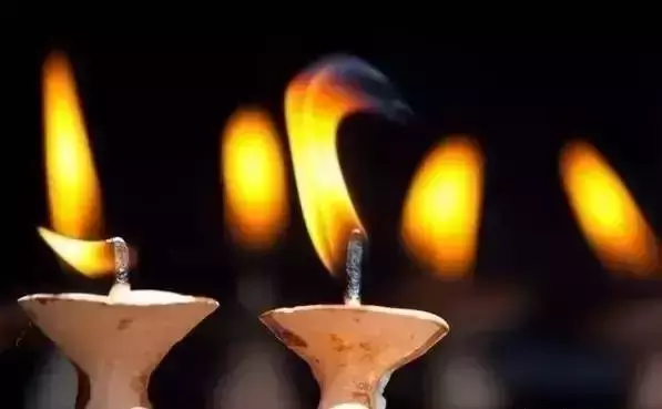 形容灵魂的词语有哪些（丰满灵魂的唯美词语）