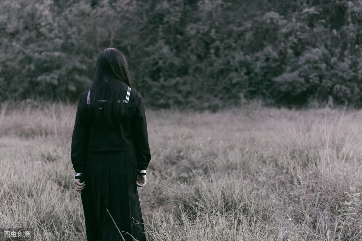 徐志摩情诗的经典语句（徐志摩的爱情诗集）