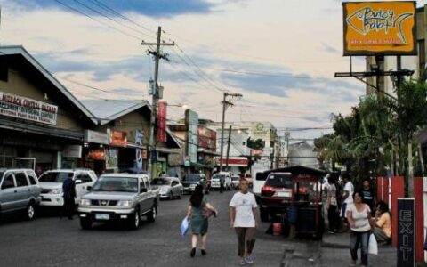 世界历史上首位华人女总统