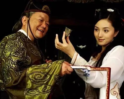 明朝官员贪污腐败，一品官每月有多少工资