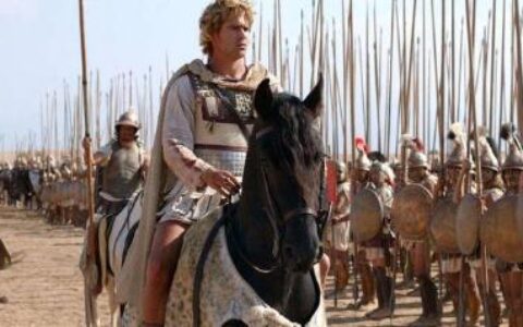 为了一条狗，希腊国王与猴子殊死相搏