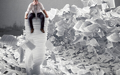 如何看待工人比大学生薪资更高的现象