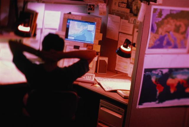 研究生扩招18.9万：工作还是读研？