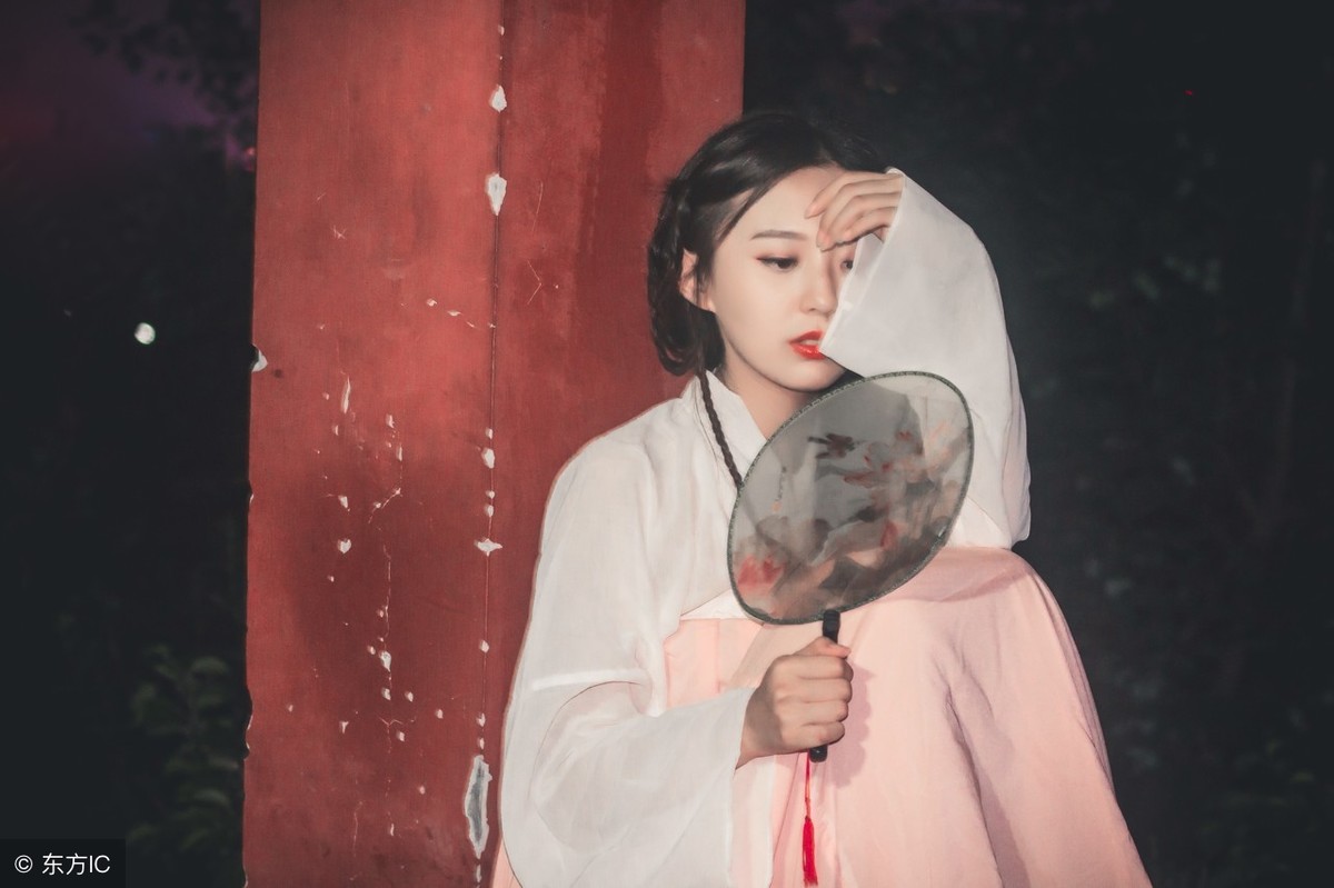 疼爱女儿的诗句七绝（表达爱女儿的唯美古诗）