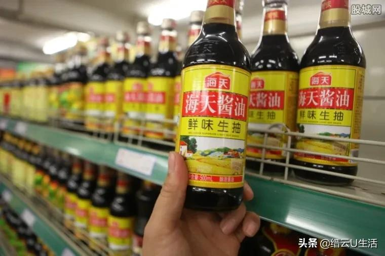 小人物故事情节（无私奉献的小人物和事迹）