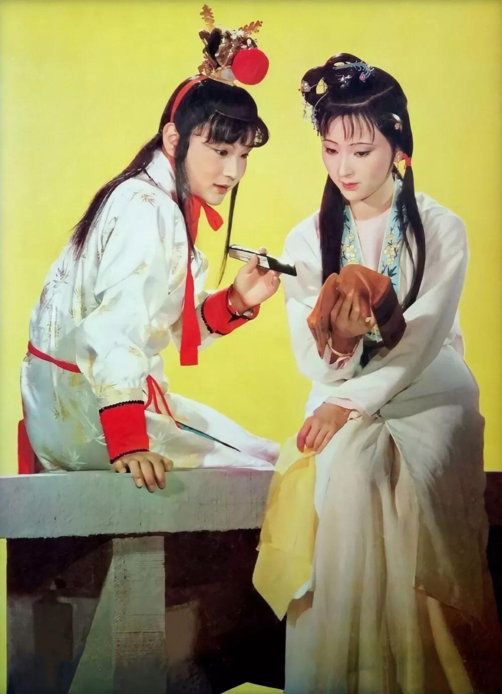 红楼梦好词好句摘抄（红楼梦精美语句100句）