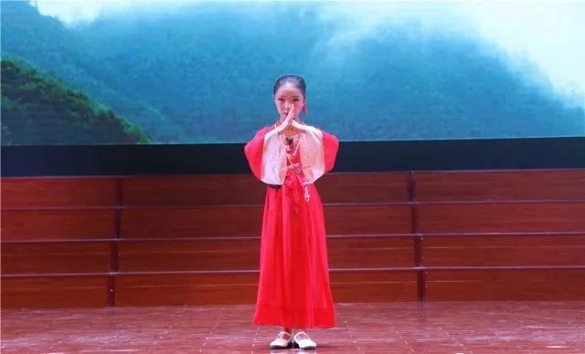 六年级毕业感言简短精辟（小学毕业赠言简短霸气）