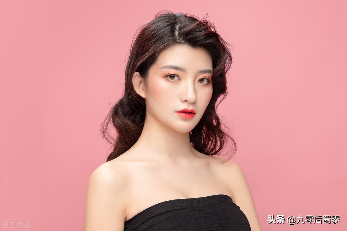 给女朋友空间留言浪漫句子（暖心话给女朋友短句）