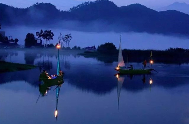 关于珍惜时间的诗句有哪些（时光匆匆的唯美句子）