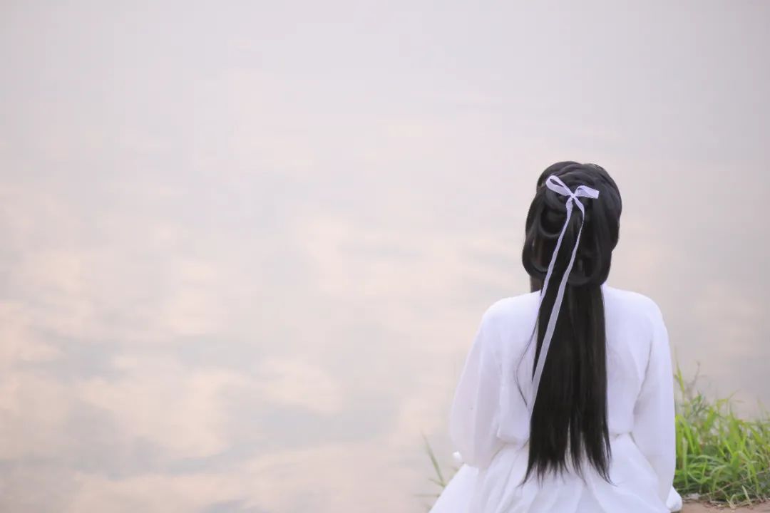 纳兰容若的词精选十首（纳兰容若励志经典诗词）