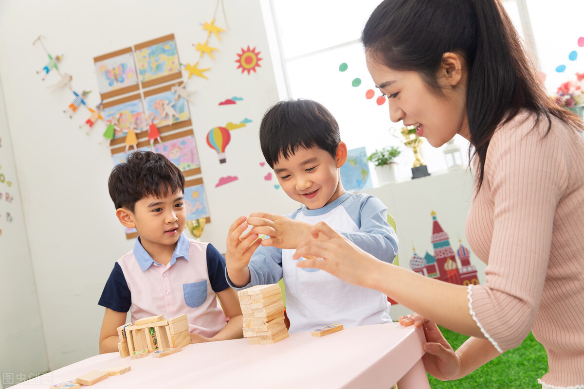 幼儿园小班教师个人总结（个人成长总结幼儿园小班老师）