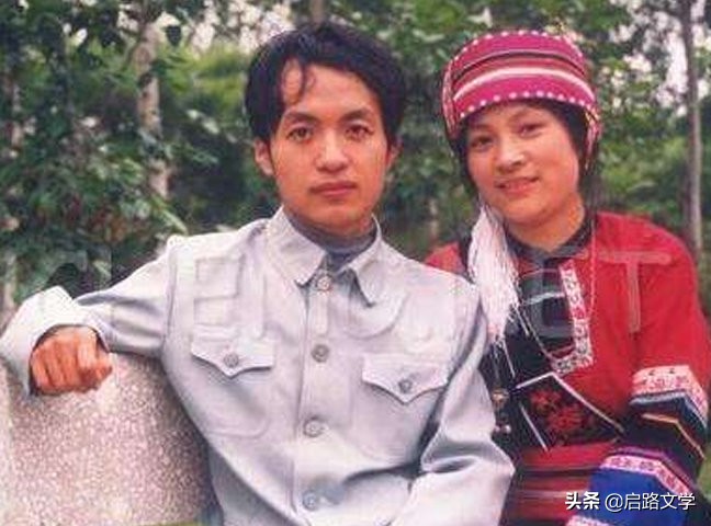 顾城经典语录摘抄（经典的唯美句子）