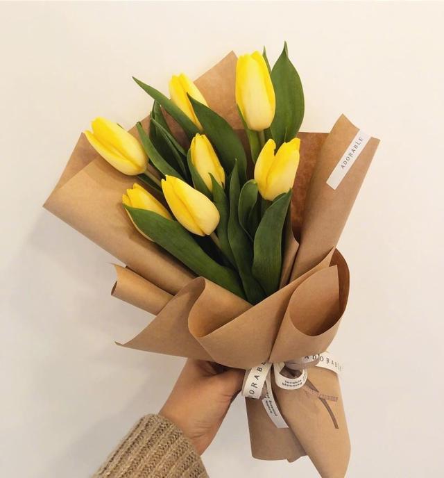 简短给老师的教师节祝福语（感恩老师最暖心一段话）