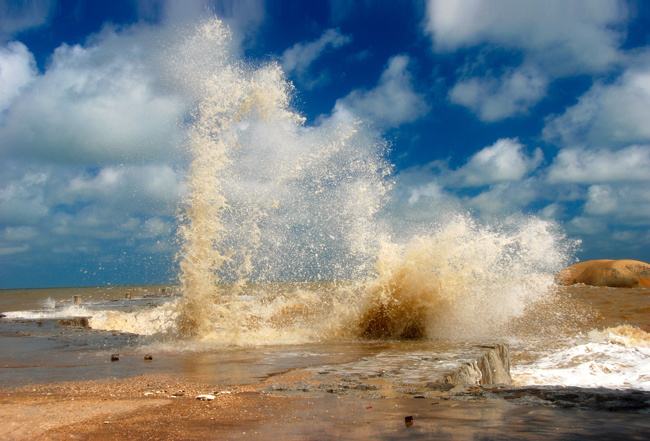 观潮原文及翻译注释（观潮全文解释赏析）