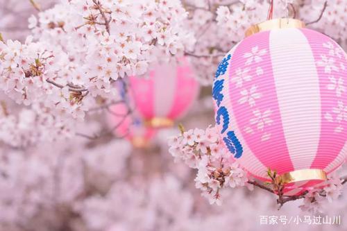 关于元宵节的诗句佳句有哪些（描写元宵节的诗句古诗）