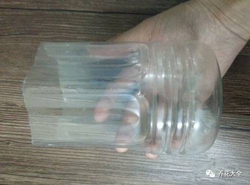 泡豆芽怎么泡的（教你自家泡发豆芽）