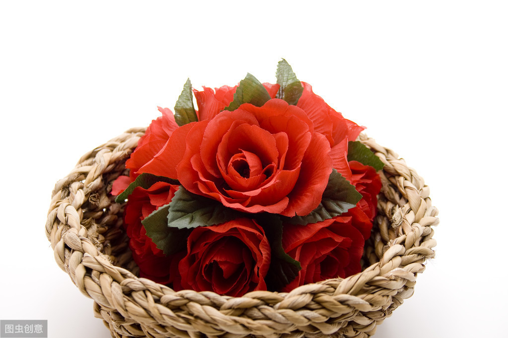 讽刺爱情的经典句子（特别讽刺的情感语录）