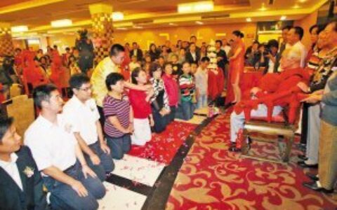 老人生日祝福语八个字霸气（晚辈对80岁老人祝寿词）