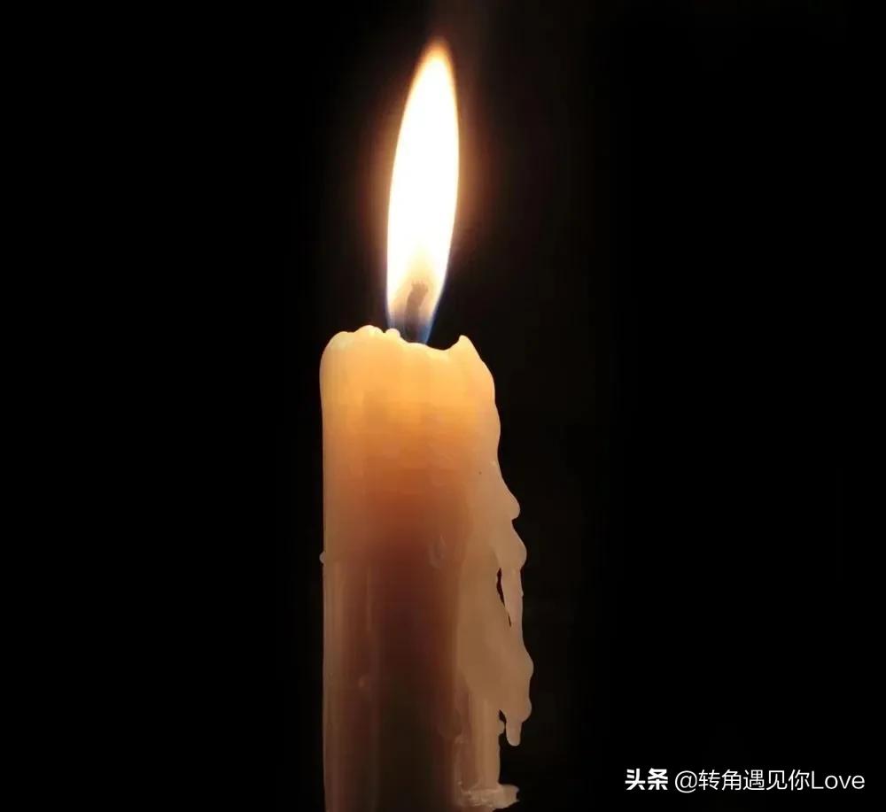 蜡烛的故事好词好句摘抄（有关蜡烛的唯美短句 ）